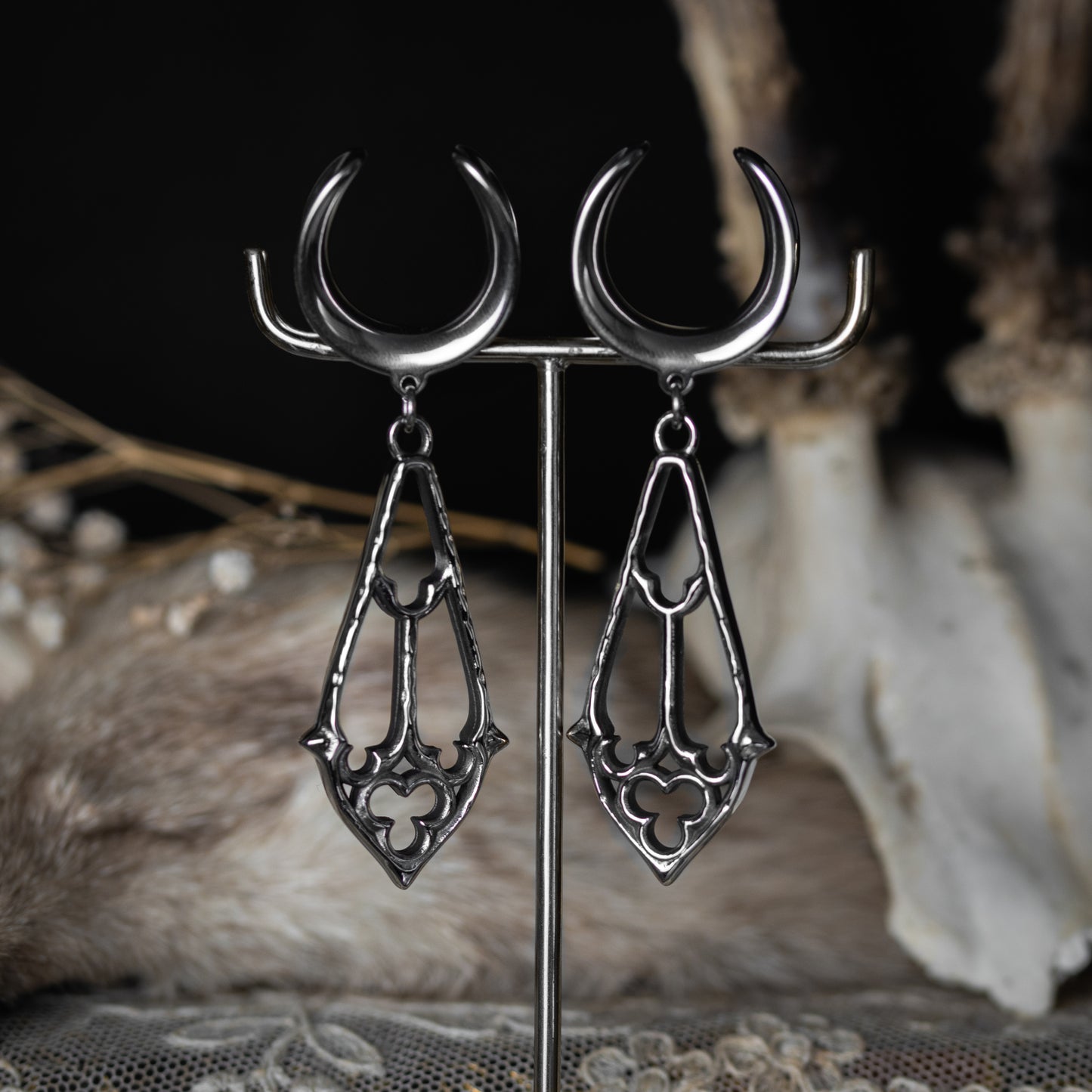 Silberne Kathedral Tropfen Saddle Hanger