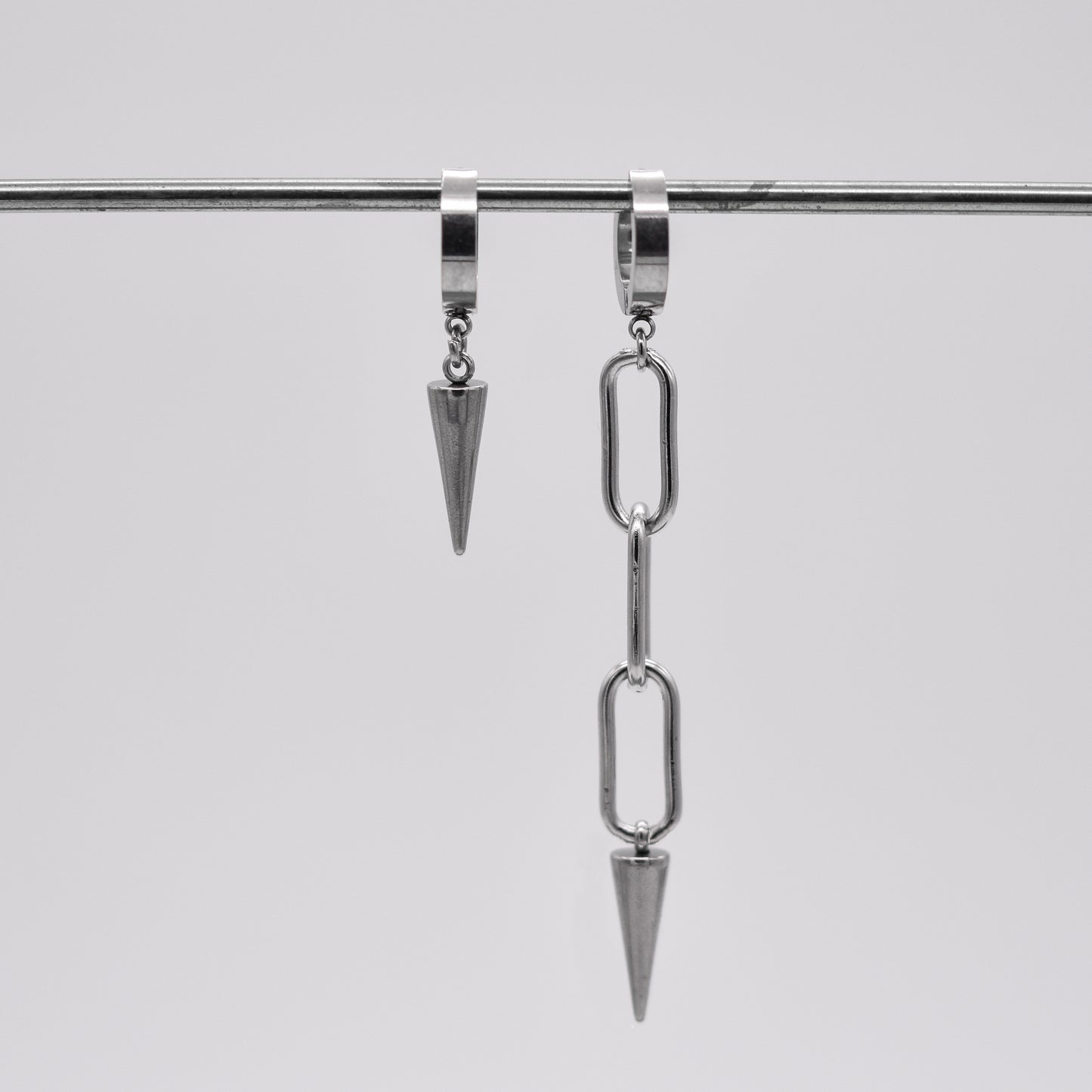 Silberne Spike Ohrringe • Mix