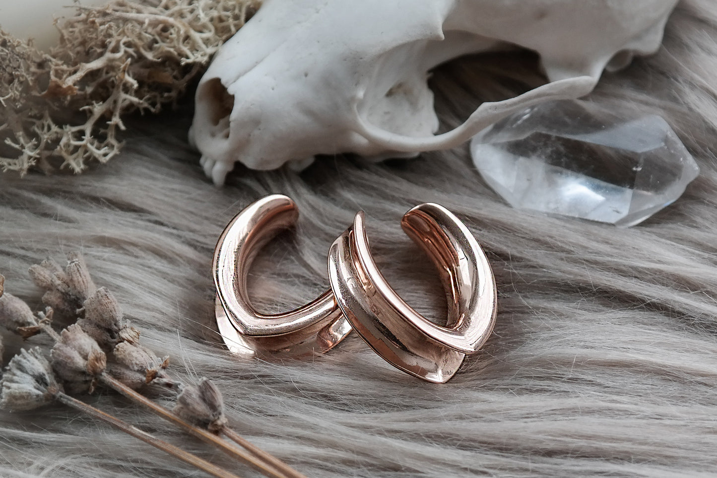 Rose Gold V-Shaped Saddle Hangers #SH03 - Fux Jewellery
