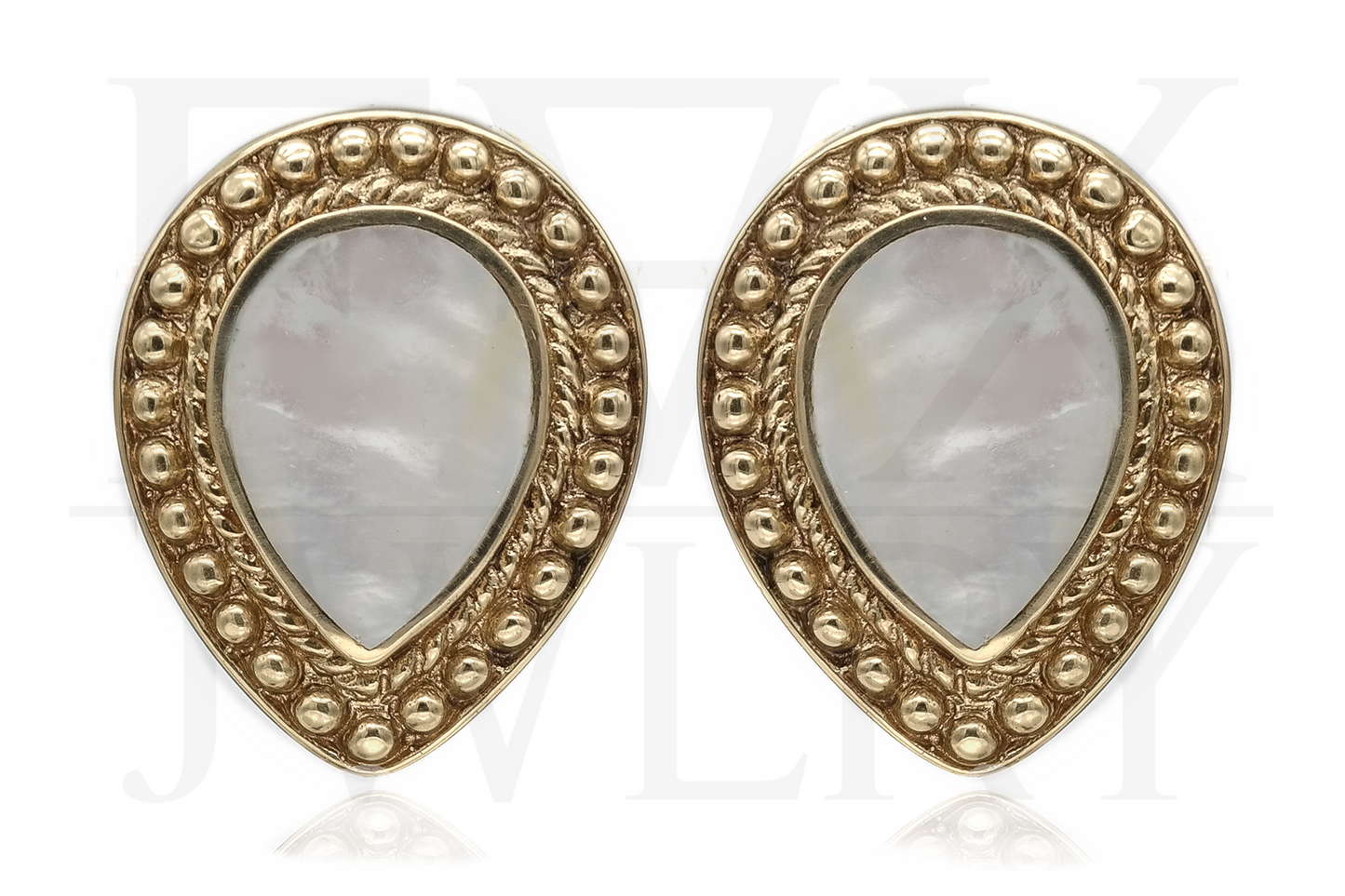 White Shell Teardrop Ear Weights