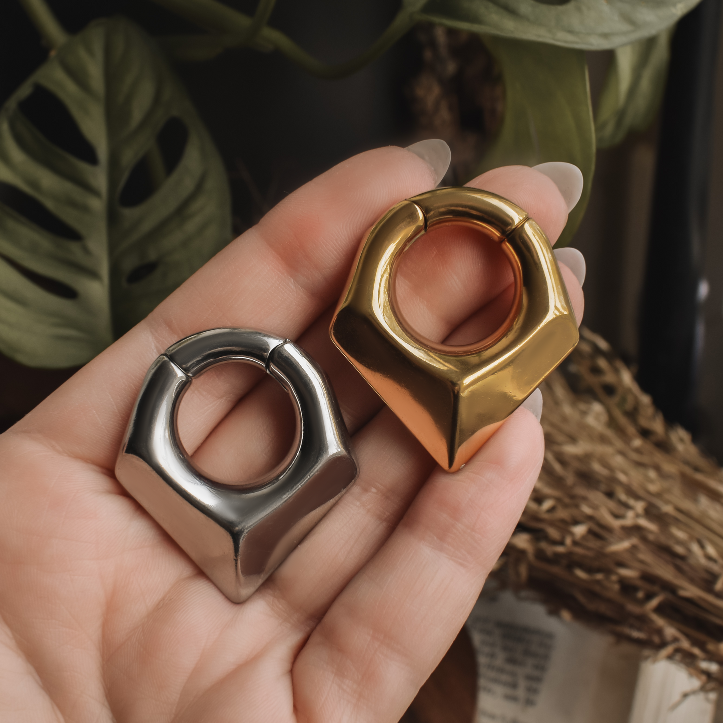 Golden Simple Triangle Clicker