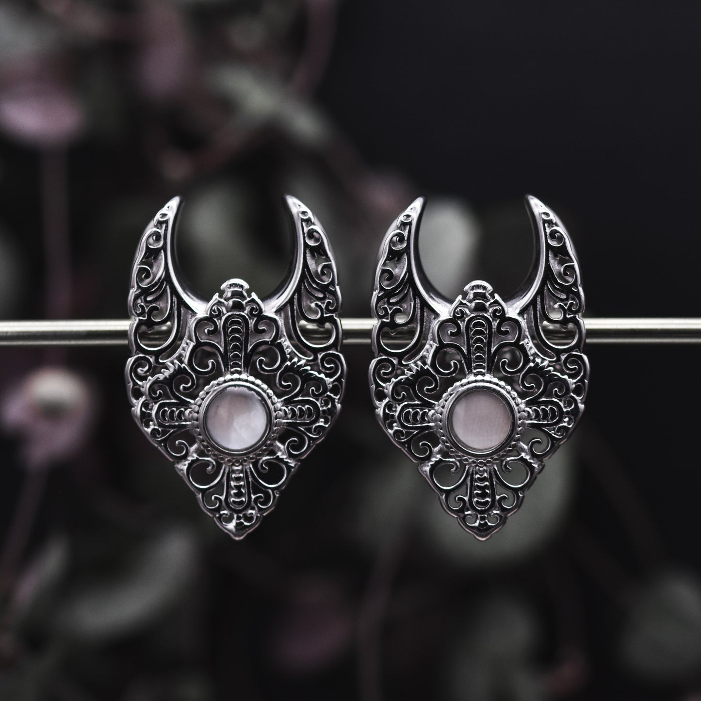 Silver Hera Saddle Spreaders