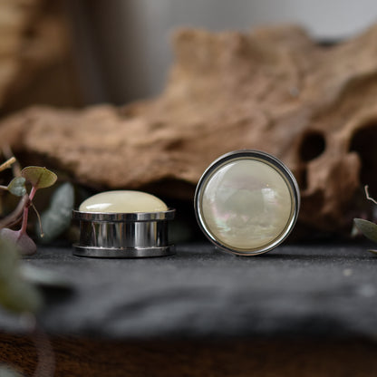 Silver Pearl Plugs