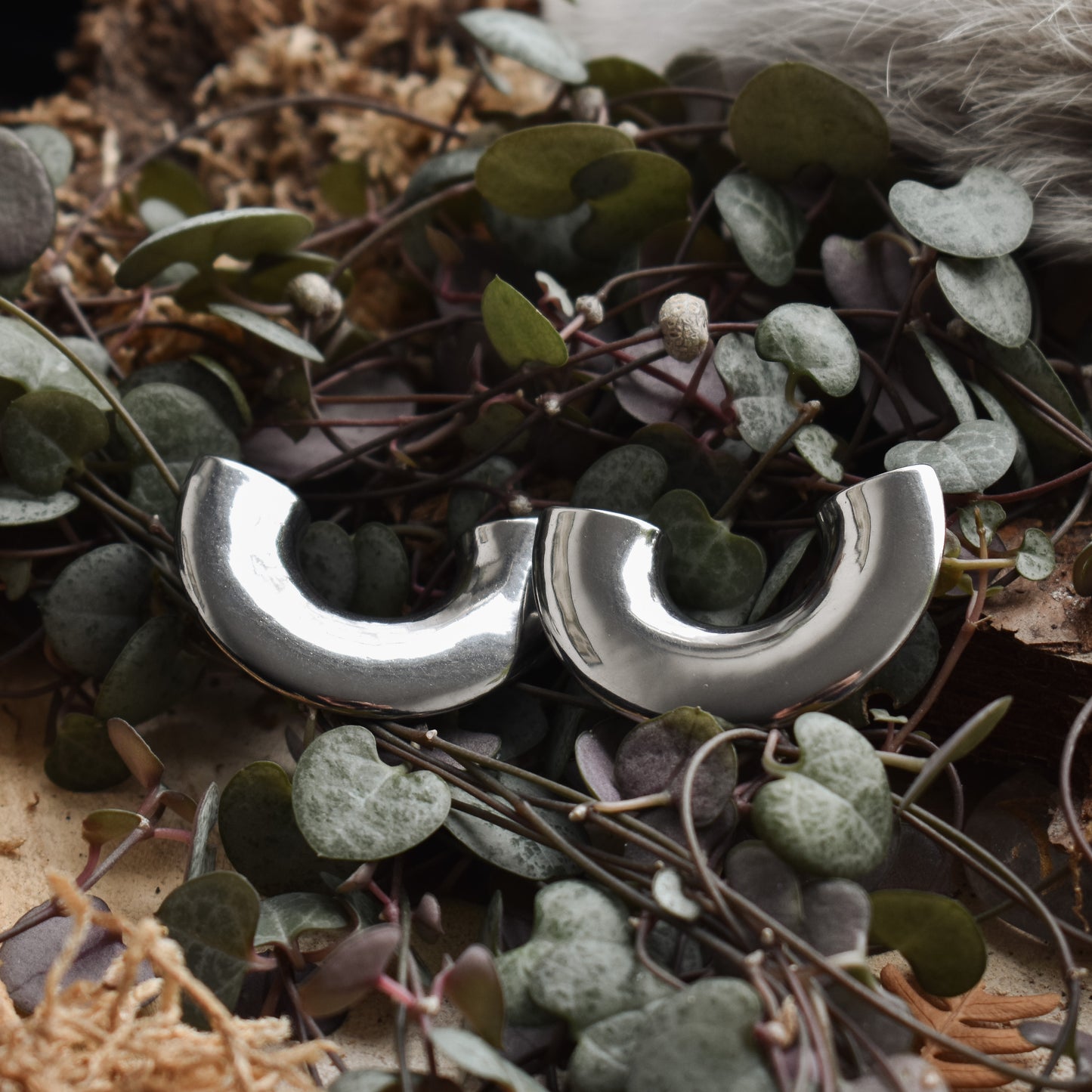 Silver Statement Saddle Spreaders